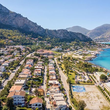 Ferienwohnung A Pochi Passi Dal Mare Mondello Exterior foto
