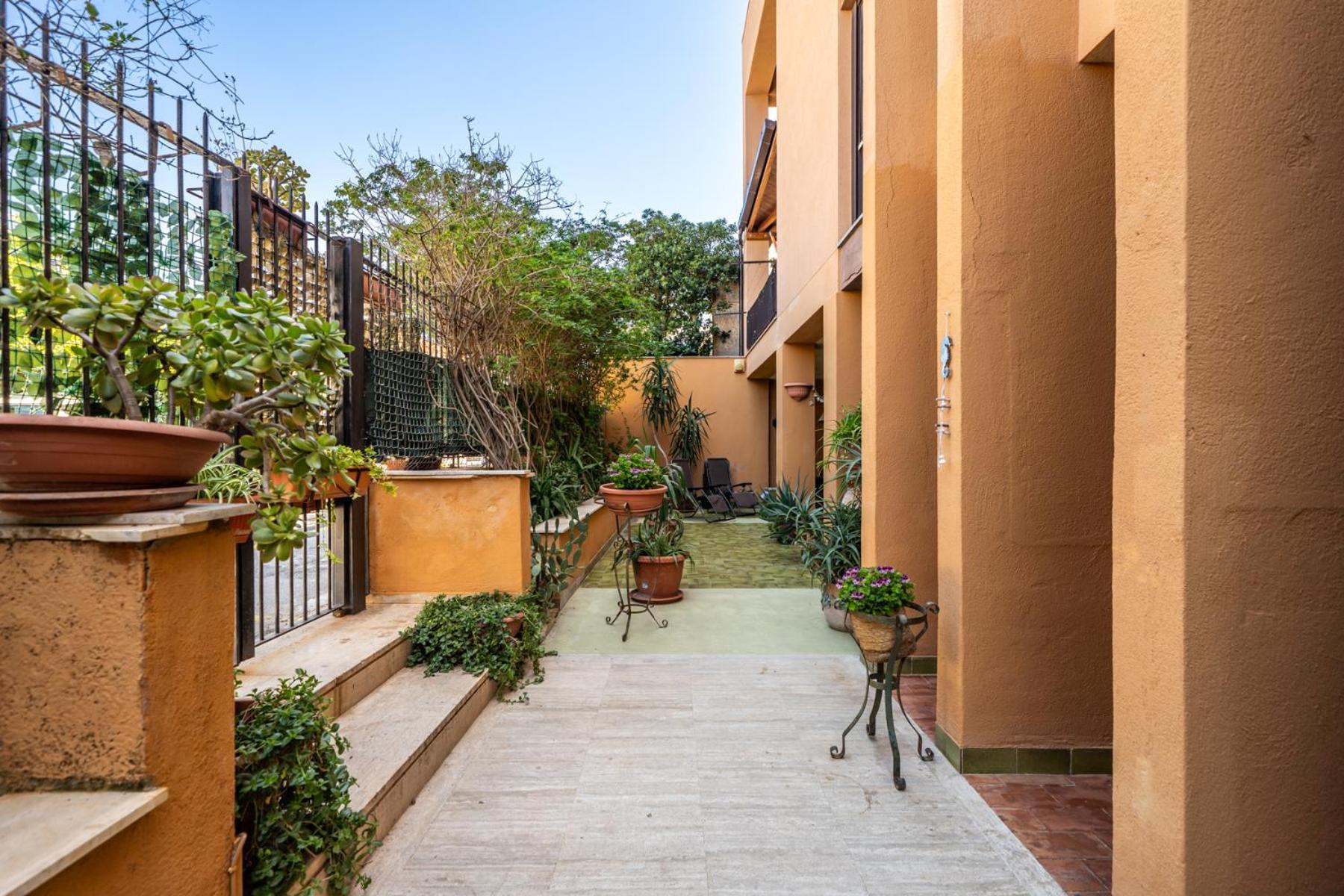 Ferienwohnung A Pochi Passi Dal Mare Mondello Exterior foto